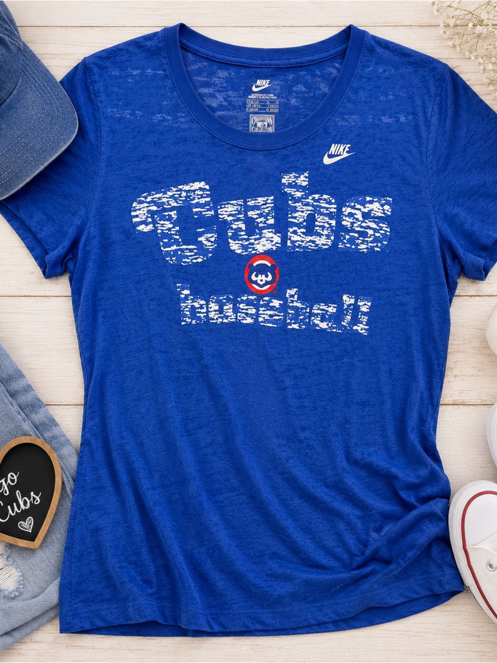 Nike Cooperstown Collection Chicago Cubs Burnout Graphic Tee Women’s Large